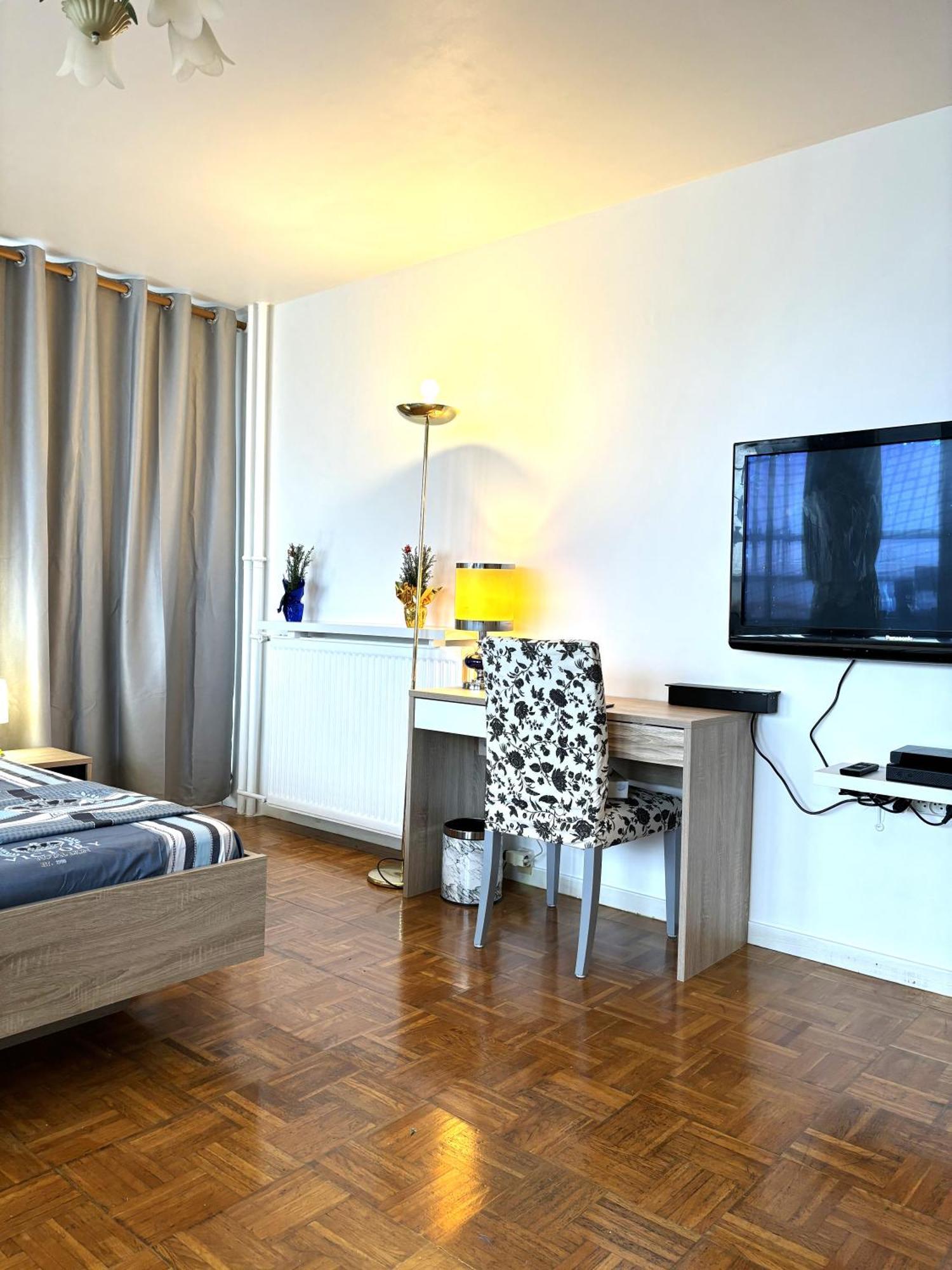 Chambre Arena Porte La Chapelle ปารีส ภายนอก รูปภาพ